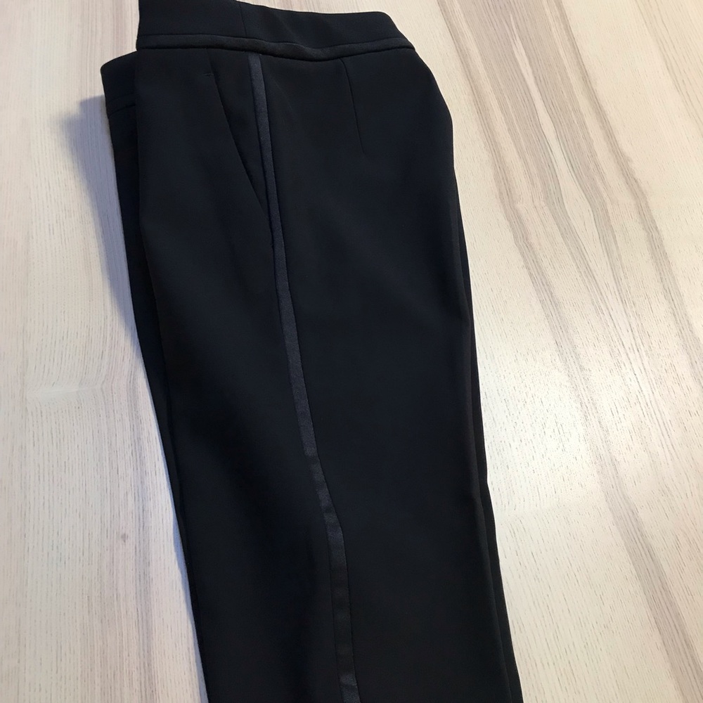 H&M Black Cropped Dress Pants- Size 2 - Picture 7 of 10